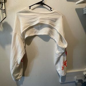Fashion nova crop long sleeve, dragon print size large